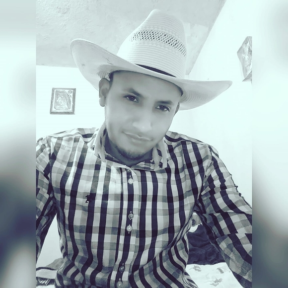 Meet your Posher, Jose - Picture 1 of 1